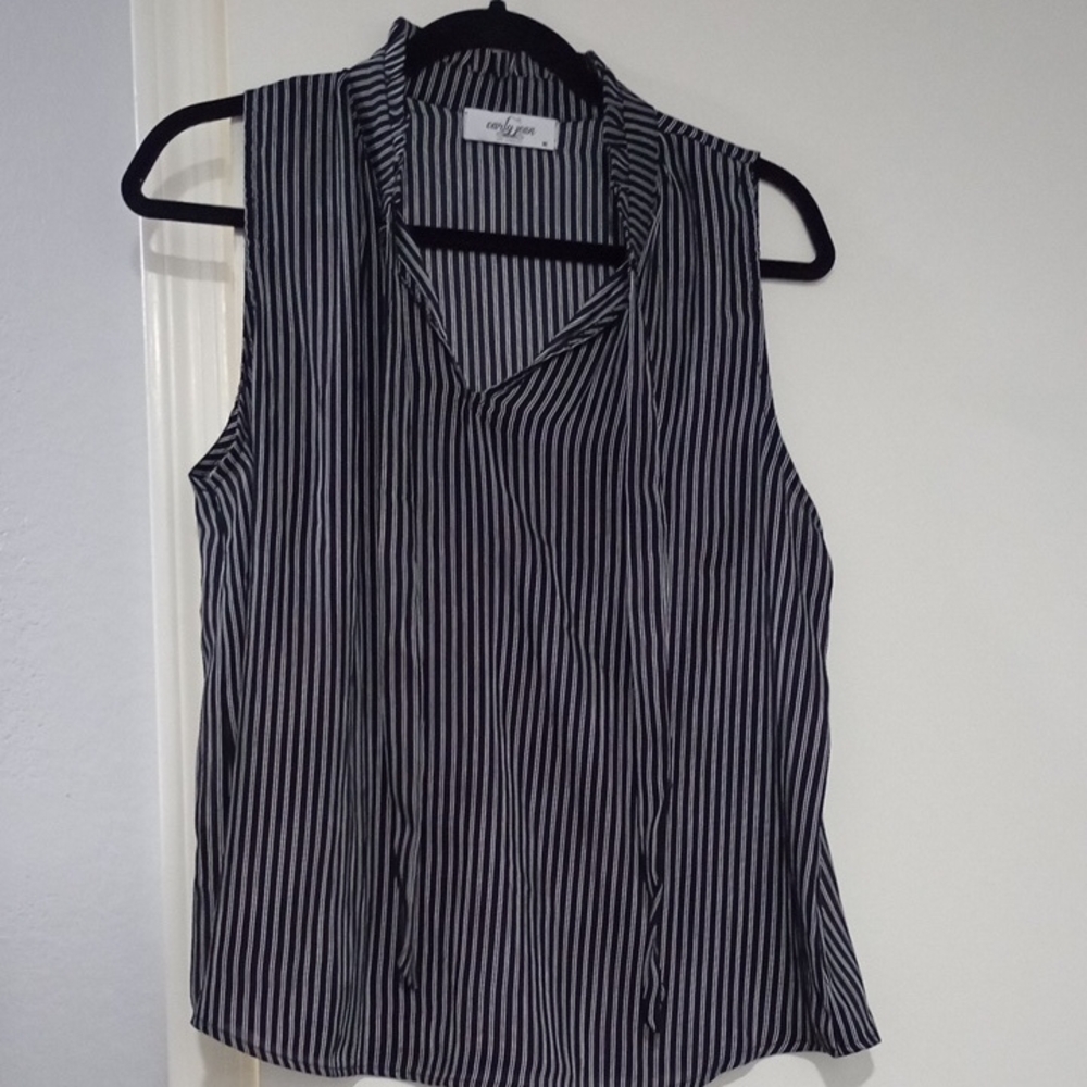 Carly Jean Los Angeles Black and White Vertical Stripe Sleeveless Camisole